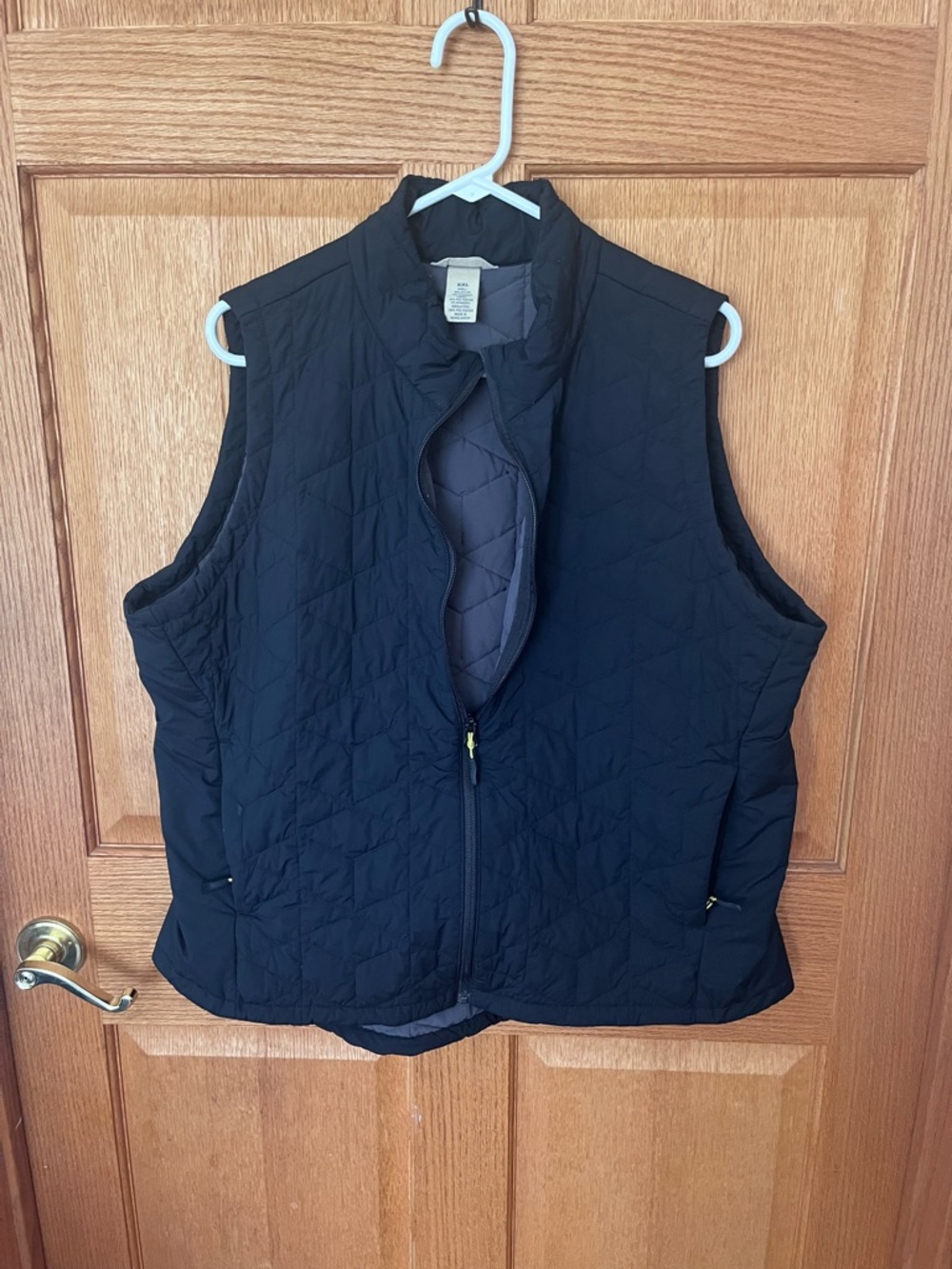 Duluth trading Black Quilted Sleeveless Puffer Vest